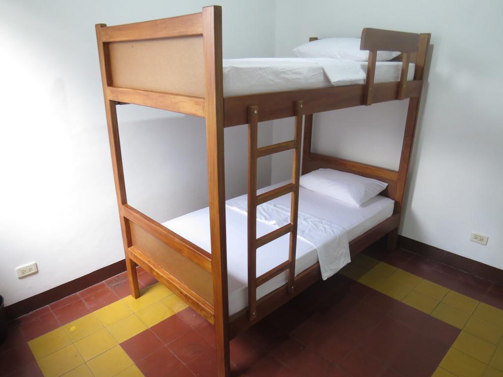 ميديلين Hostal Casa Prado المظهر الخارجي الصورة